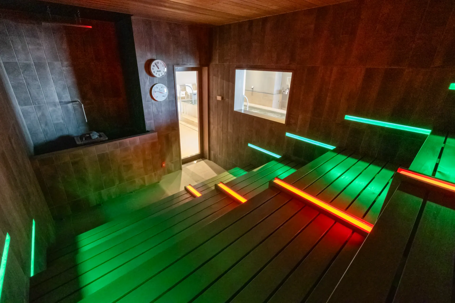 SAUNA1