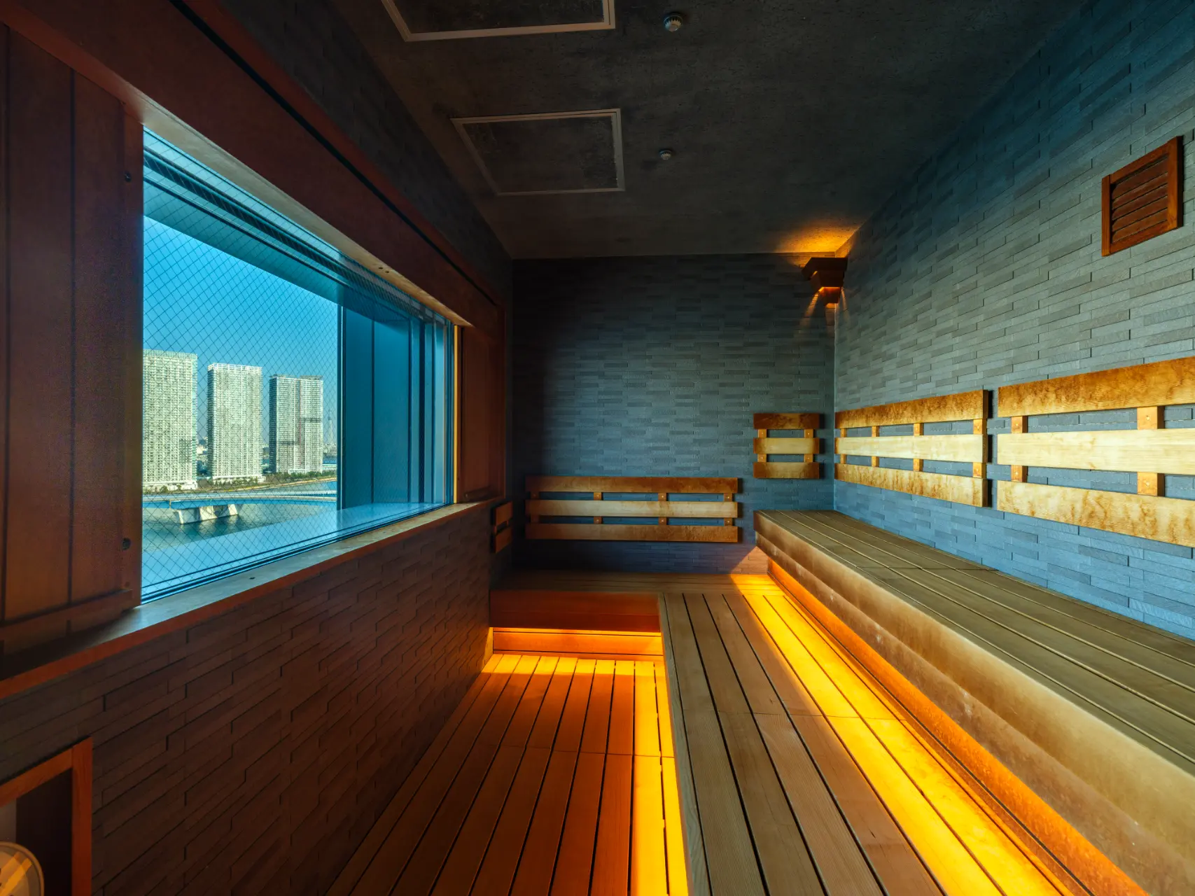 La Vista Tokyo Bay