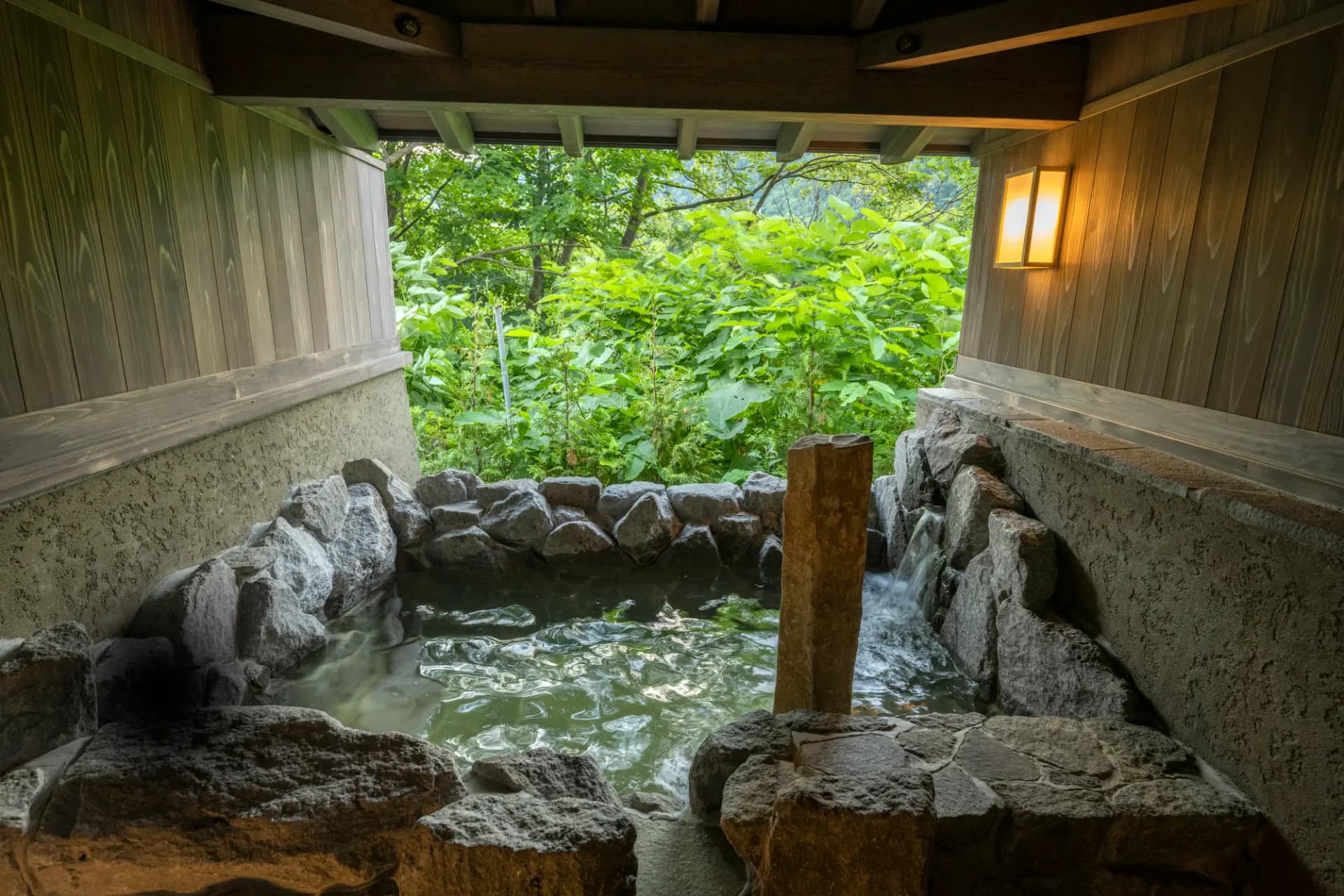 Hokkaido Onsen with Private Baths: 20 Picks Chosen by Our Editors