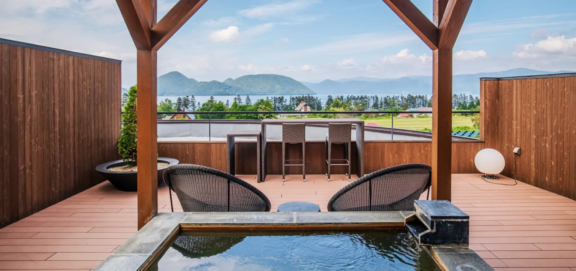 Toya Lake Tsuruga Resort Hikari no Uta