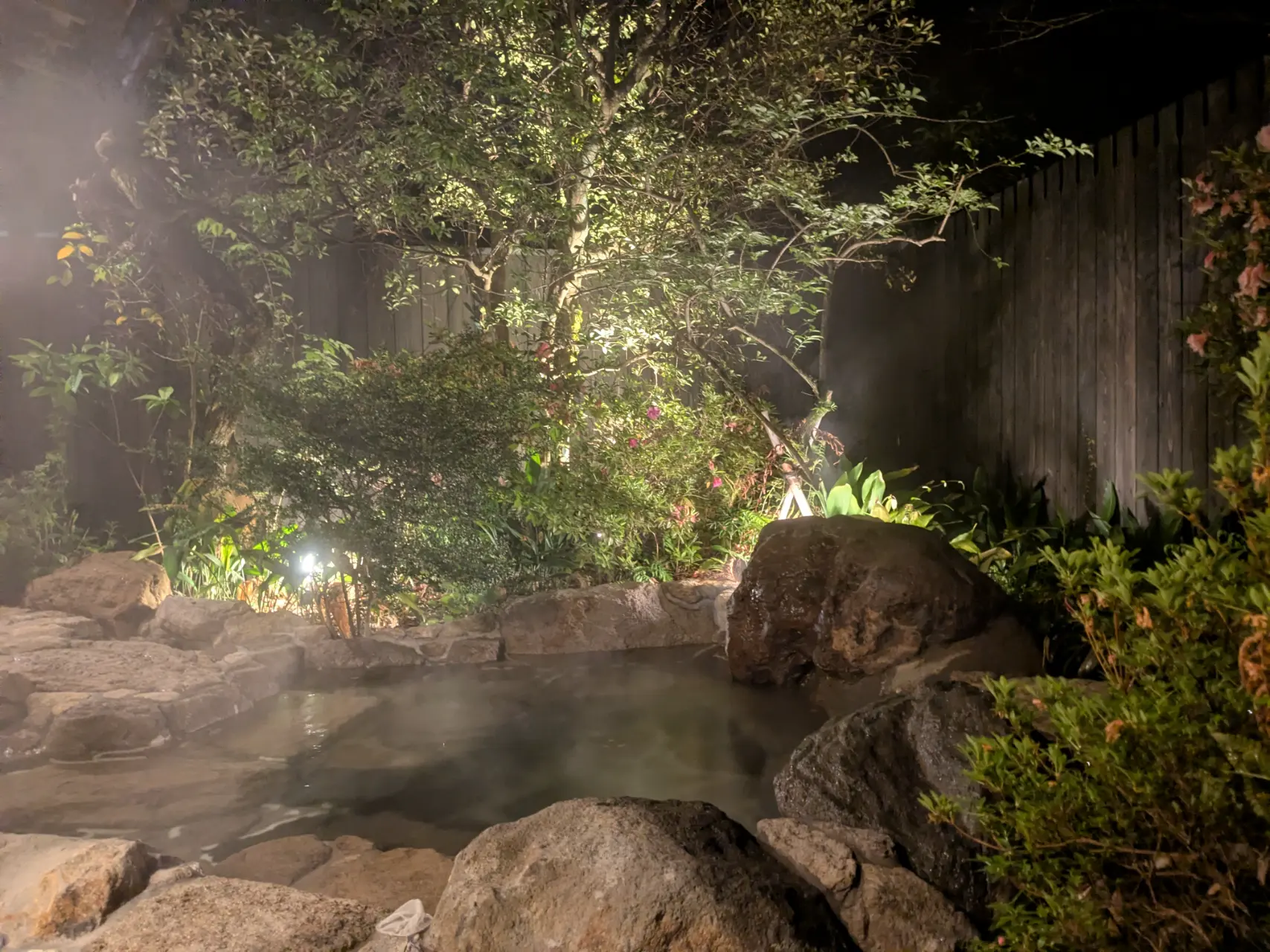 富有风情的客房露天温泉