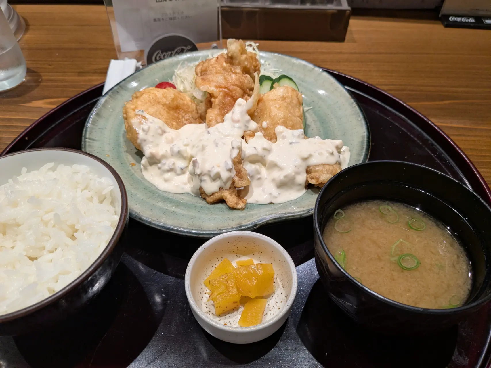 A set meal of chicken nanban served for lunch