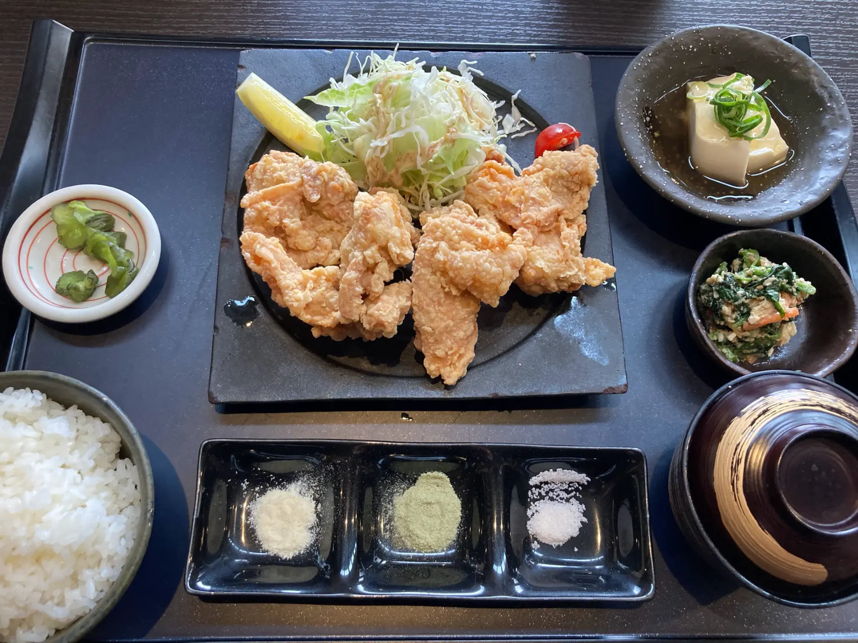 炸鸡定食 摄于设施内餐厅