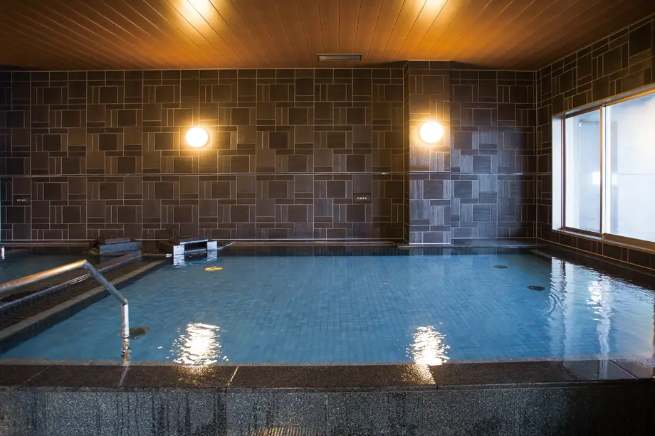Hot spring and cold bath view