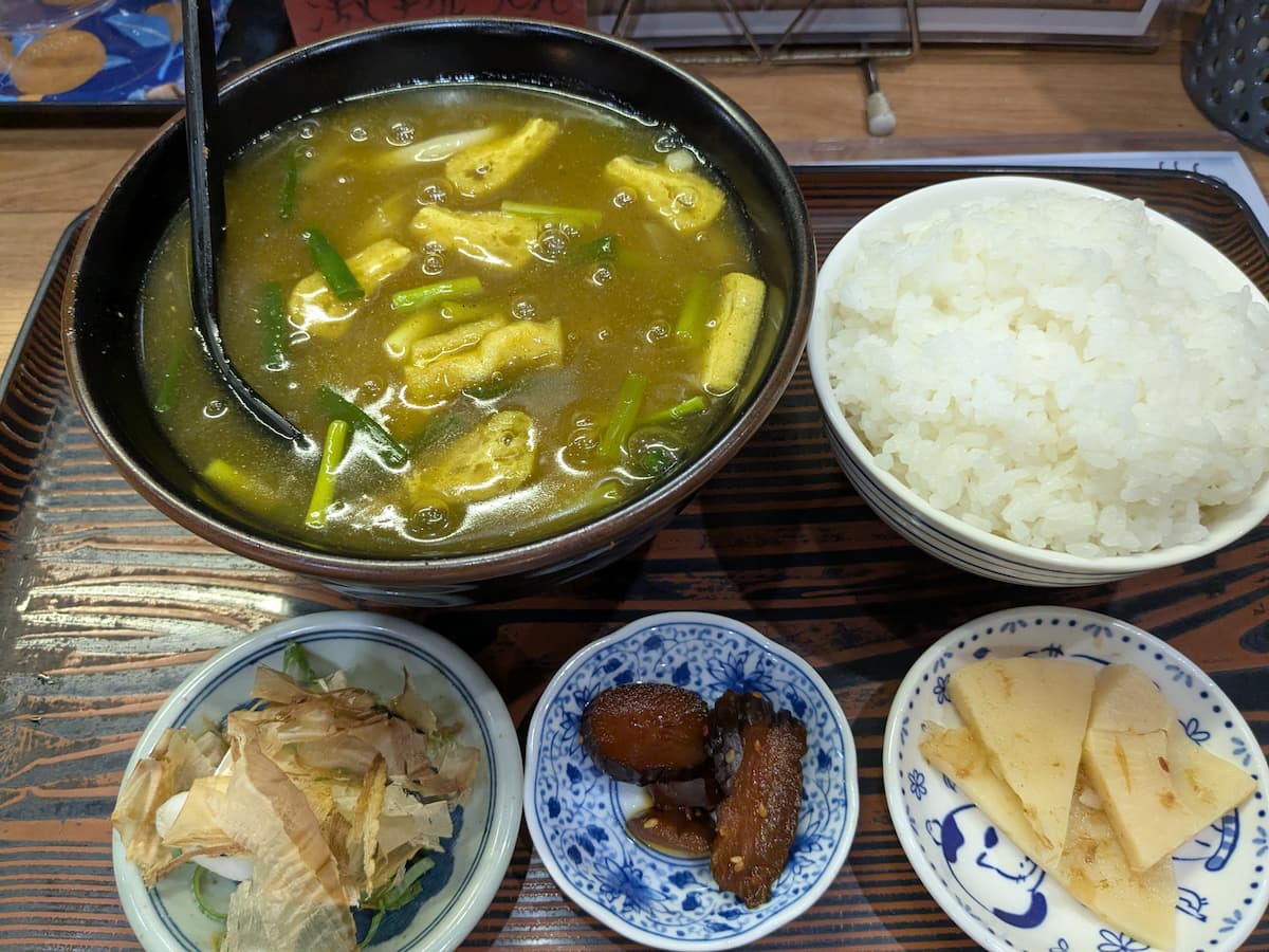 「新地 入船」の絶品カレーうどん