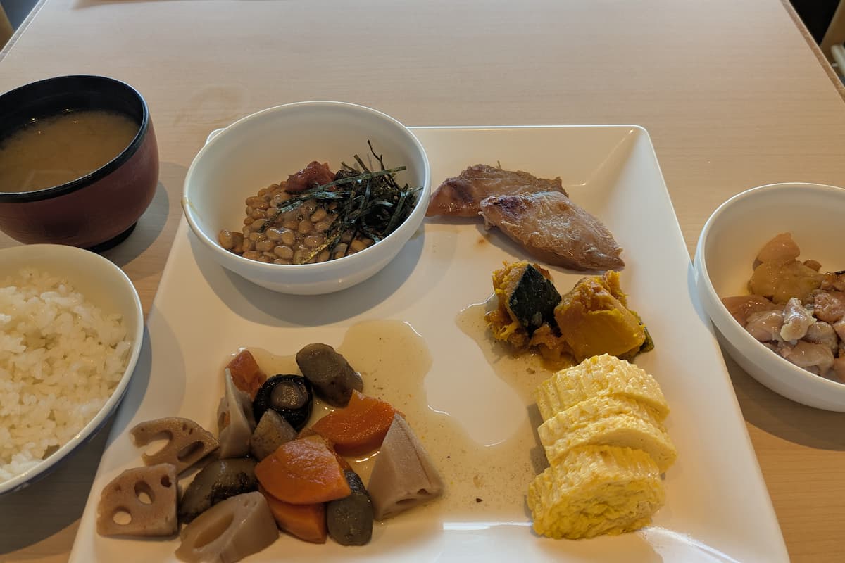 朝食バイキング