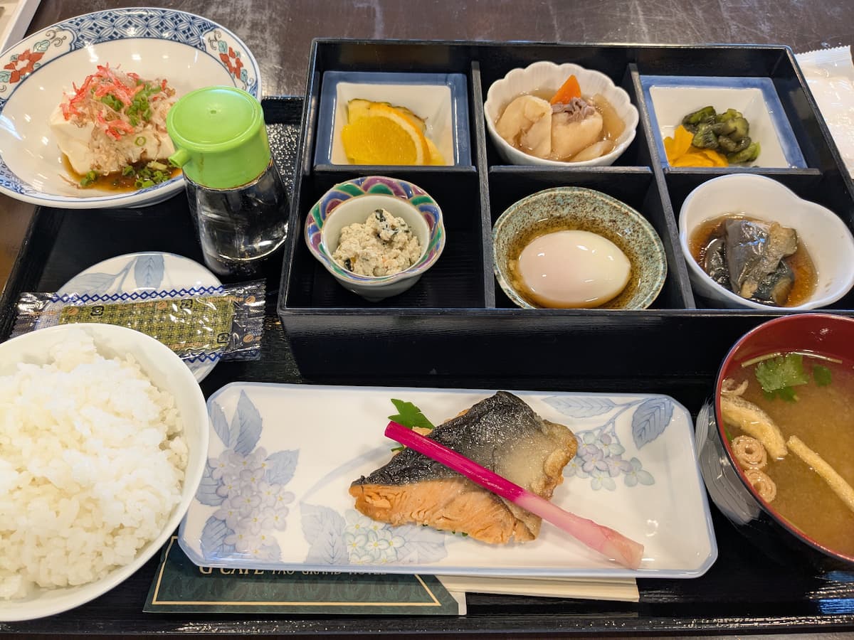 Post-morning sauna breakfast: Japanese set meal